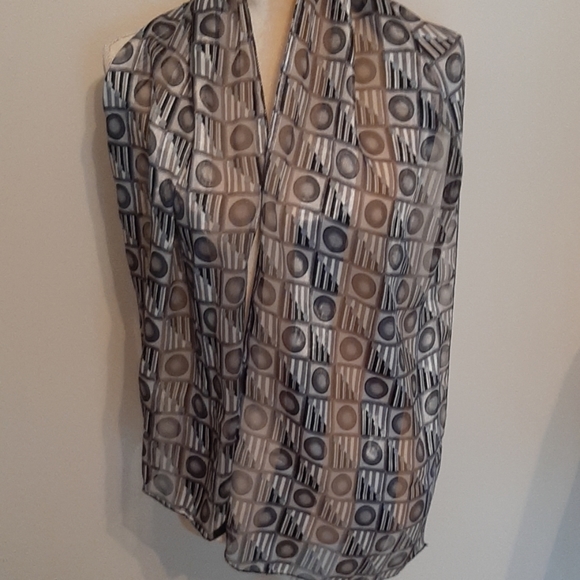 Shear  Scarf - Picture 2 of 2